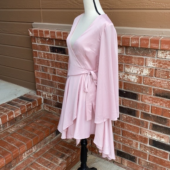 KEEPSAKE the Label NWT Oceans LS Asymmetrical Hem Wrap Mini Dress in Blush XS - Picture 4 of 9